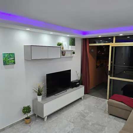 Exclusive Eden, Marble Floor, Luxury Bathroom, Heated Pool, Close To Centre, Sea View, Balcony Διαμέρισμα *